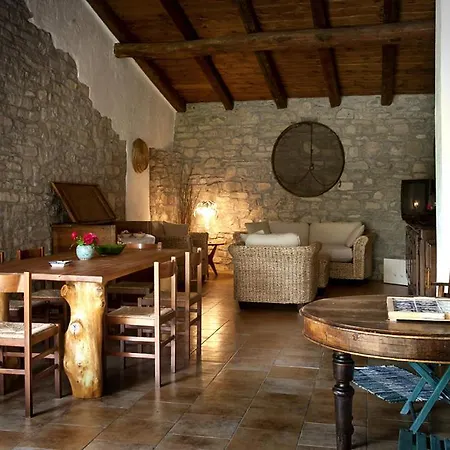 Bed & Breakfast La Corte Di Nando